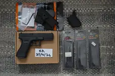 TM Glock 17 with Spare Mags + Holster Etc