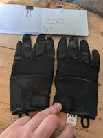Pig gloves,MC black, great condition
