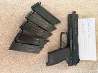 Tokyo Marui Mk23 SOCOM + 5 Genuine TM Magazines