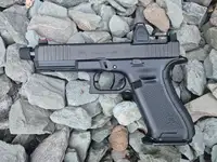 Marui Gen 5 Glock 17 with Wiitech slide and 3x mags