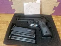 M9 NBB Gas Pistol w/3 mags