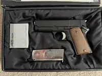 Tokyo Marui Detonics .45 Combat Master Black GBB Pistol